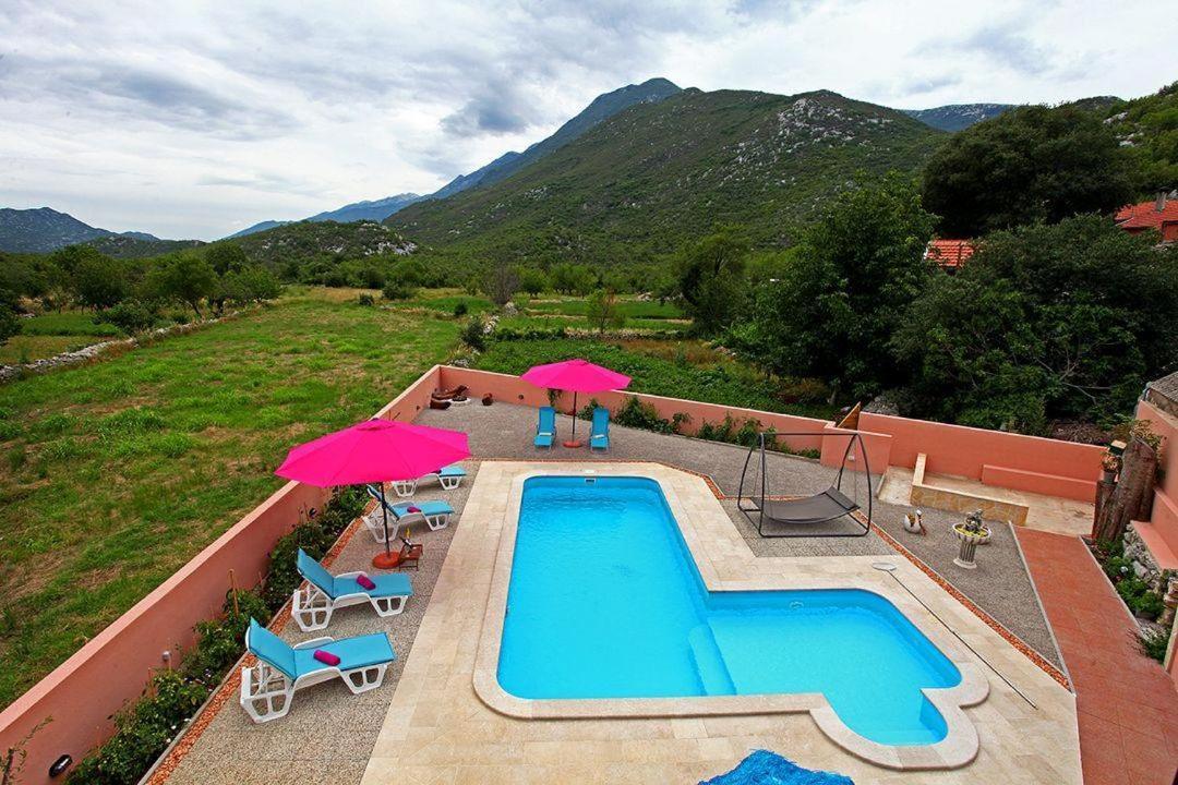 Holiday Home Perunika Zezevica Екстер'єр фото