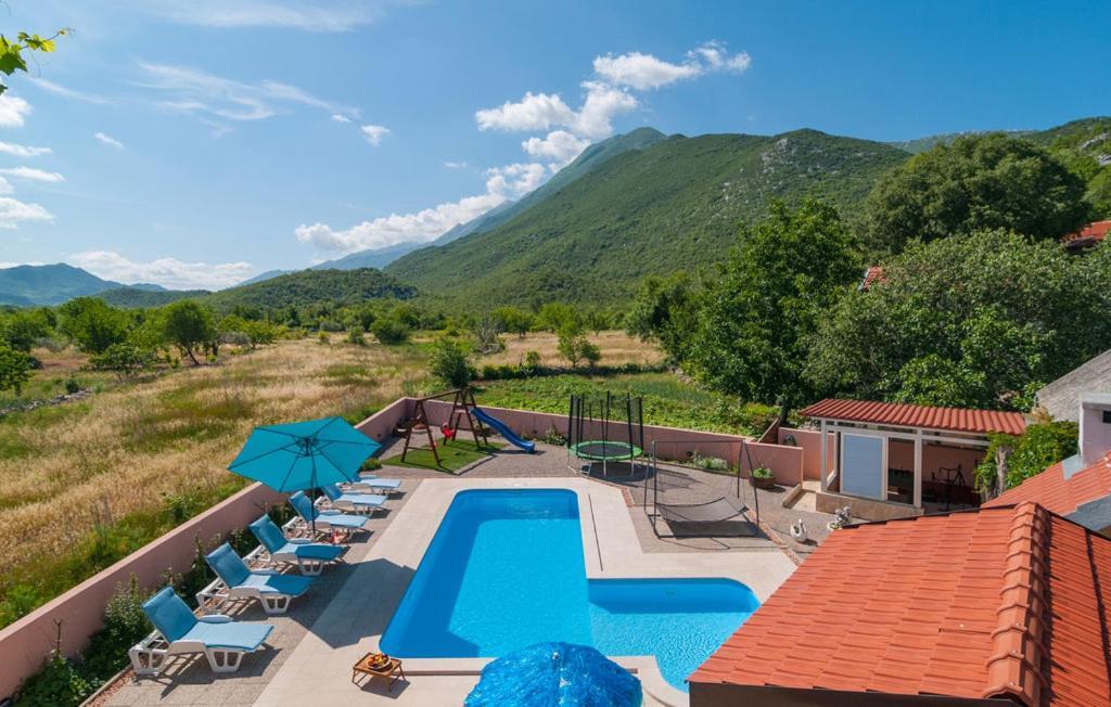Holiday Home Perunika Zezevica Екстер'єр фото